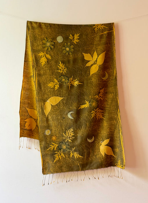 Écharpe en soie matka, couleur et impression botanique