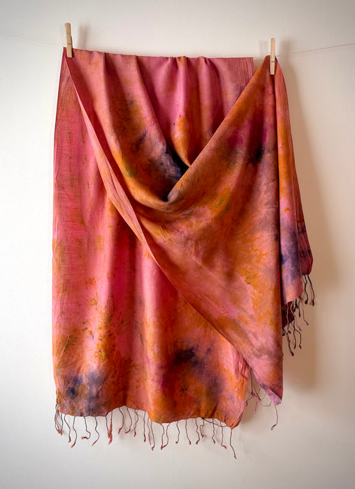 Écharpe en soie matka, couleur et impression botanique