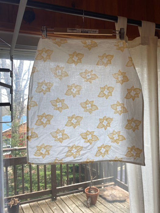 Impression de motif au bloc et au pinceau (avec pâte d'alun) en teinture naturelle
